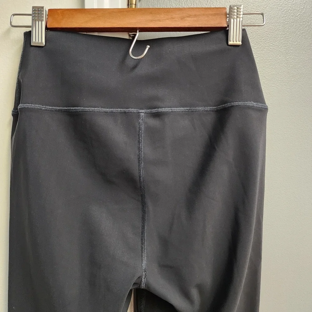 Alo Yoga Black Leggings Size Medium Women's High Waist